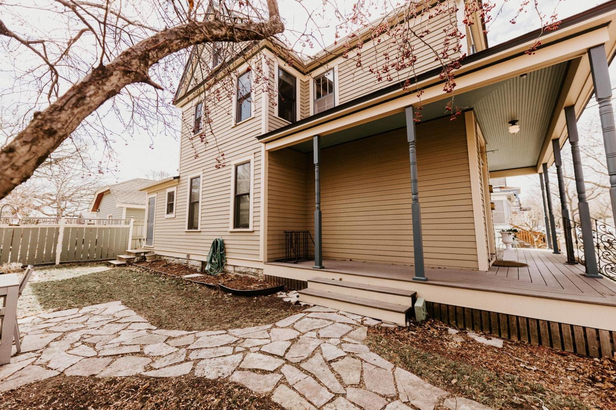 Ferienwohnung Retro Gem Box Victorian Steps From Irvine Park Saint Paul Exterior foto